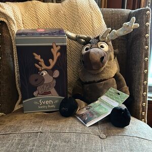 Sven Scentsy Buddy and scent pack